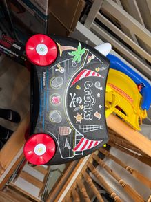 trunki suitcase pirate
