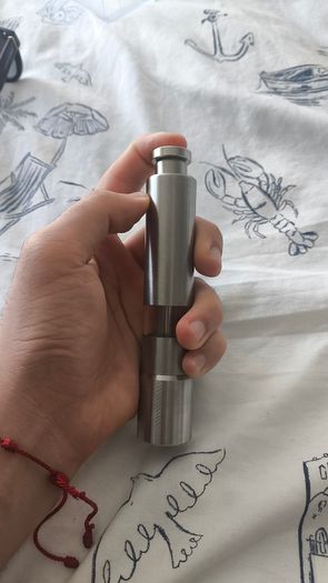 Stainless Steel One-Hand Pepper / Salt Grinder Mill
