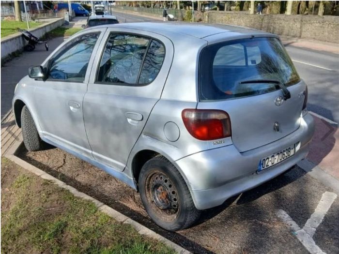 2002 Toyota Yaris 1.4D breaking