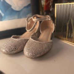 Girls Next formal gold glitter shoes size 2