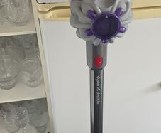 Dyson V8 Newer Model SV25