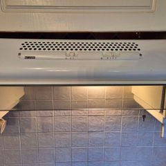Zanussi 60cm Visor Cooker Hood