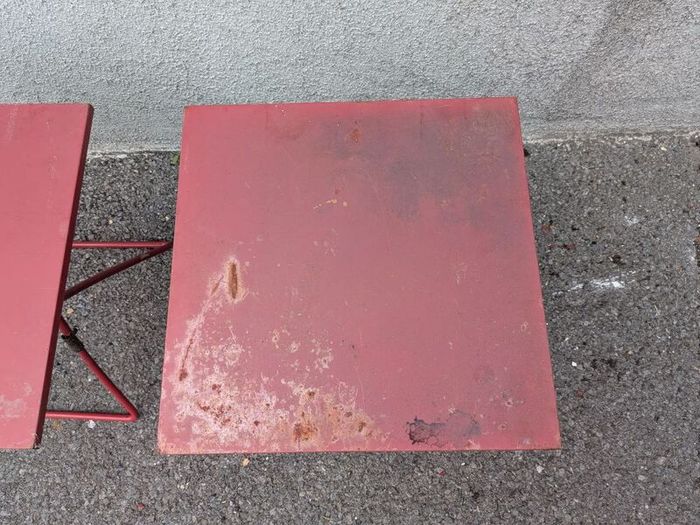 folding tables