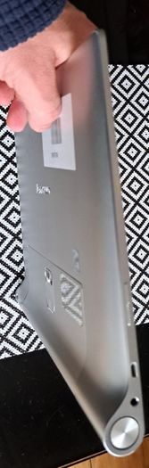 Lenovo tablet yoga 2 pro 1380 with projector