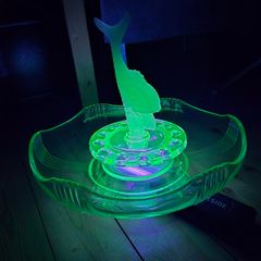 Rare 1930s Art Deco Josef Inwald Green Uranium Glass Fish Centerpiece Set - Excellent Condition