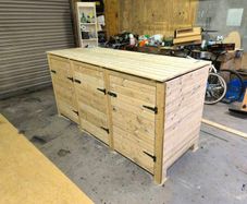 Bin shed (3 bins)
