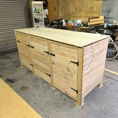 Bin shed (3 bins)