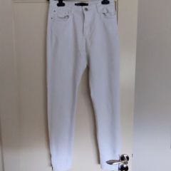 Women's white jeans