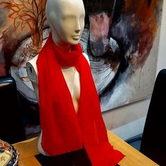 Red Scarf\Shawl