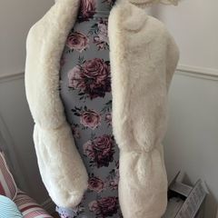 Stunning fur stole, two available, brand new