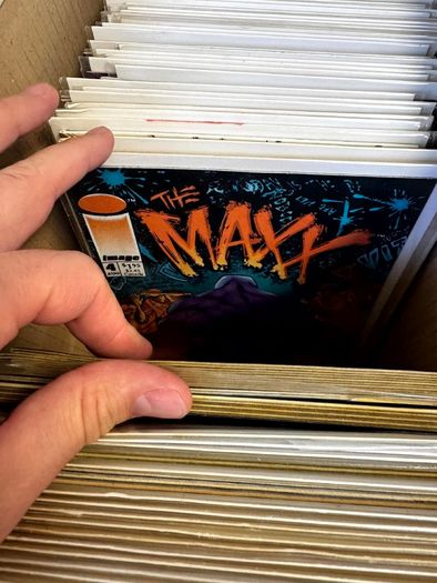 Image Long Comic Box w 275 comics for Sale