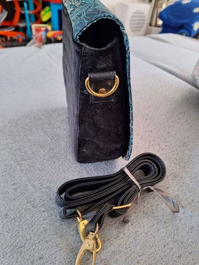 Women's handbags