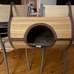 cat radiator bed