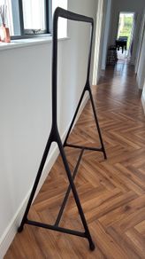 clothes rail