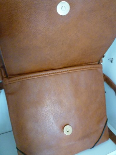 Hand Bag Crossbody Brown Faux Leather Multi Pocket Handbag- Purchased In Carraig Donn