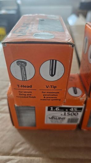 6 boxes of 9,000 total 16 gauge Straight 1.6mm x 45mm Brad Nails