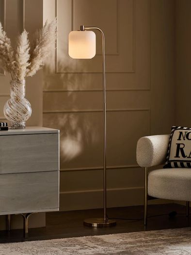 Floor lamp