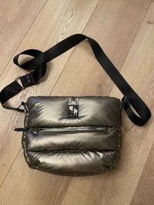 Pepe moll metallic puffer crossbody handbag