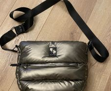 Pepe moll metallic puffer crossbody handbag