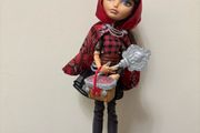 Ever After High Cerise Hood
