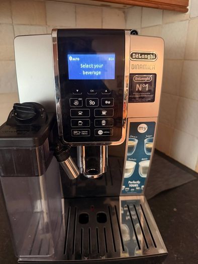 Delonghi  Dinamica Coffee Machine