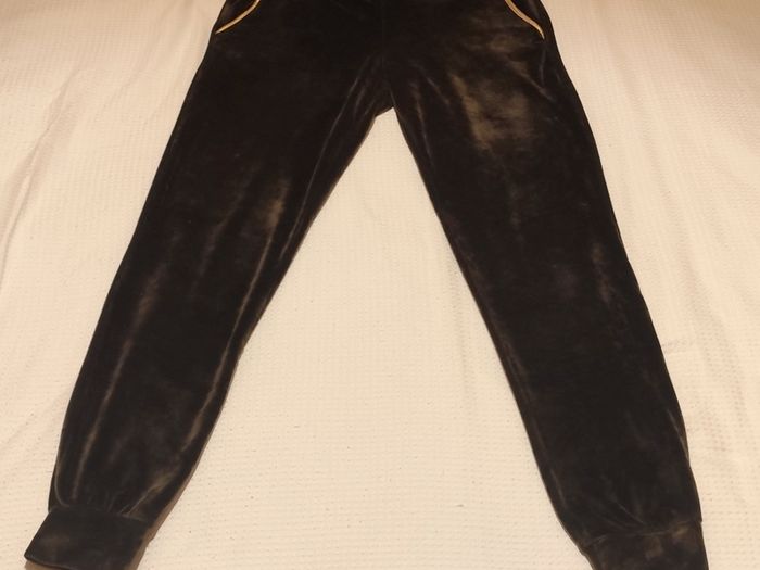 Women's Velour Joggers. Size M