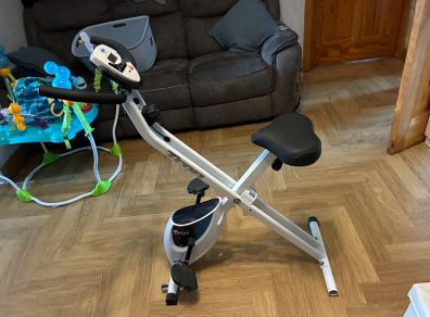 Foldable exercise bike