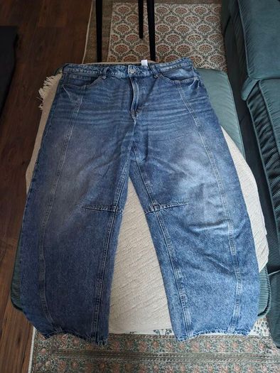 H&M Barrel Jeans