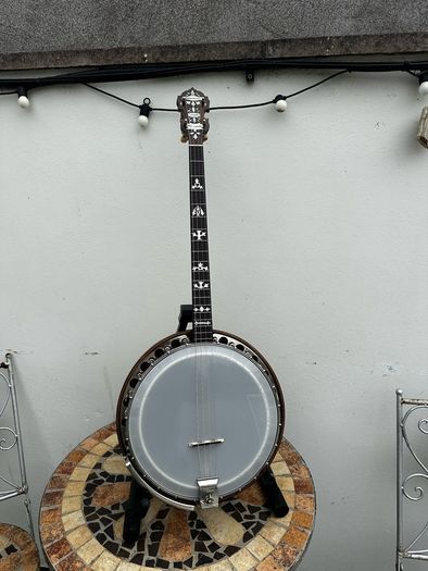 Paramount Leader banjo