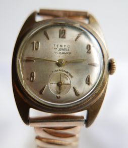 Vintage Tempo Watch 17 Jewels Incabloc Swiss made Manual Watch (works well and keeps time)