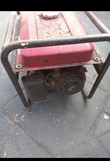 Honda ECM 2800 generator