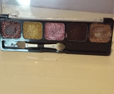 Nyx Glitter Cream Palette