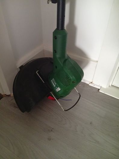 Bosch EasyGrassCut Trimmer 3months old
