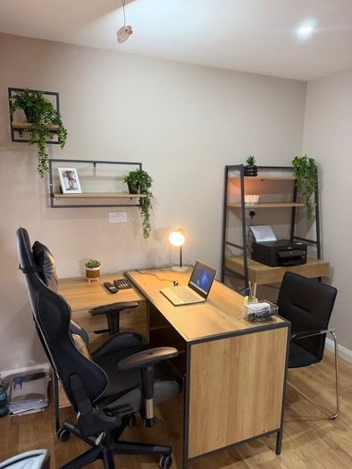 Home office / garden room / utility room / cabin /