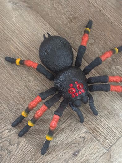 Robo Alive Giant Tarantula Spider