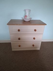 Bedroom Chest of drawers and bedside lockers