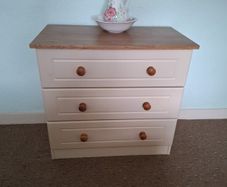 Bedroom Chest of drawers and bedside lockers