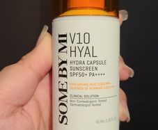 Korean Skincare SOME BY MI V10 Hyal Hydra Capsule Sunscreen SPF50 PA++++ 40ml