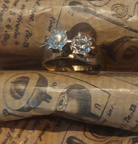 18ct Gold Vintage Diamond Engagement Ring