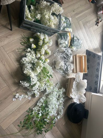 artificial flowers