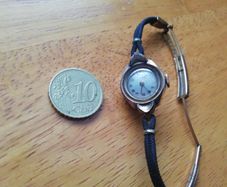 Vintage Ladies Avlon Watch