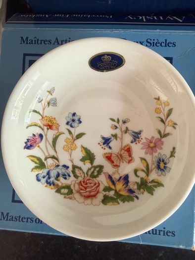 Vintage Aynsley Cottage Garden Set