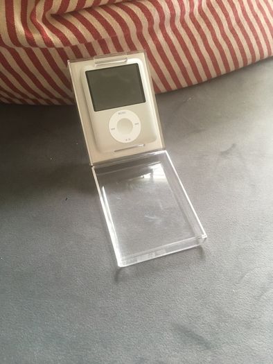 New iPod never used