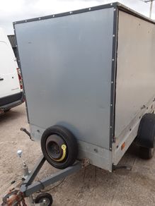 Box trailer