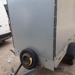 Box trailer
