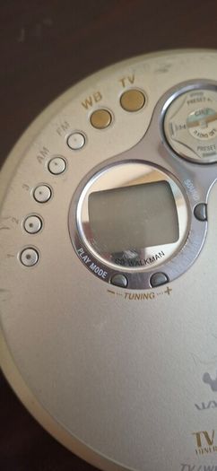 Sony Walkman FM/AM Radio D-FJ401