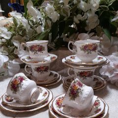 Vintage Elizabethan " English Garden" tea set