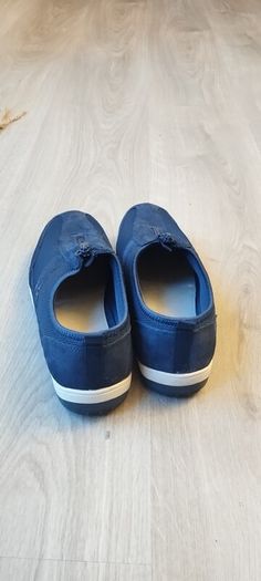 Casual zip up trainers womens size 7