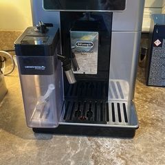 Delonghi Coffee Machine