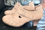 Tan Leather? ladies Shoes